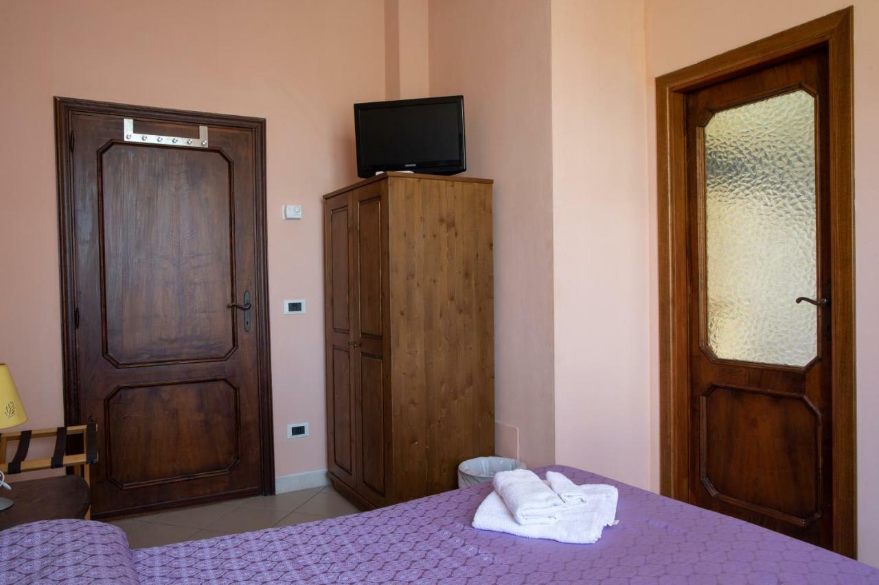 Гостьовий будинок Borgo Nuovo San Martino Ambra Екстер'єр фото